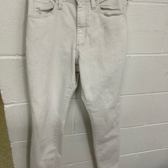 Universal Thread | Jeans | Universal Threads Goods Jeans Size 8r White ...